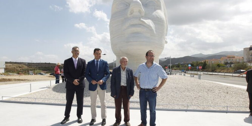 La escultura ‘La mujer del Almanzora’ preside la Ciudad de la Cultura de Olula del Río