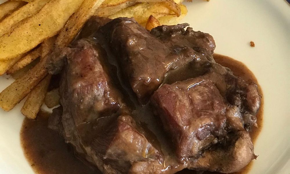 Carrillada de Cerdo al Vino Tinto