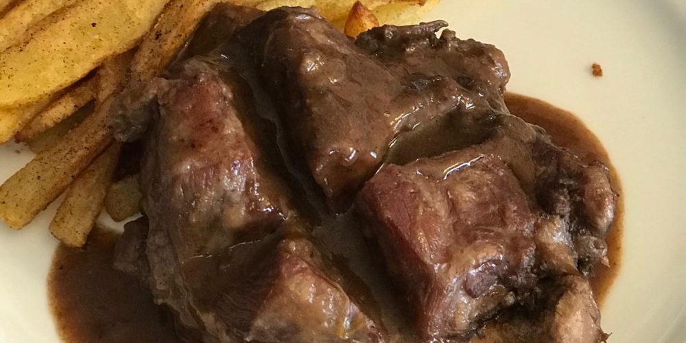 Carrillada de Cerdo al Vino Tinto