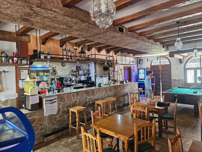 Bar-Restaurant la Piscina de Armuña