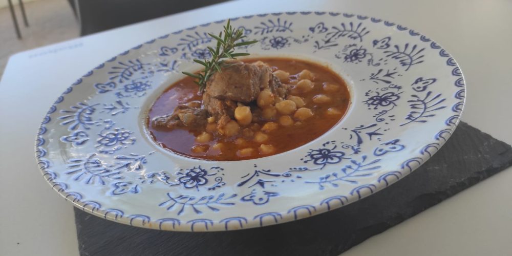 Garbanzos con costilla