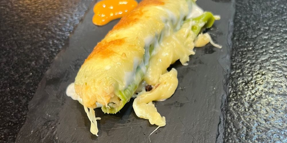 Canelón de Pato y Foie con Queso Gratinado