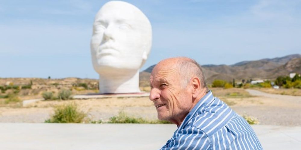 Antonio López devuelve el mármol a la tierra