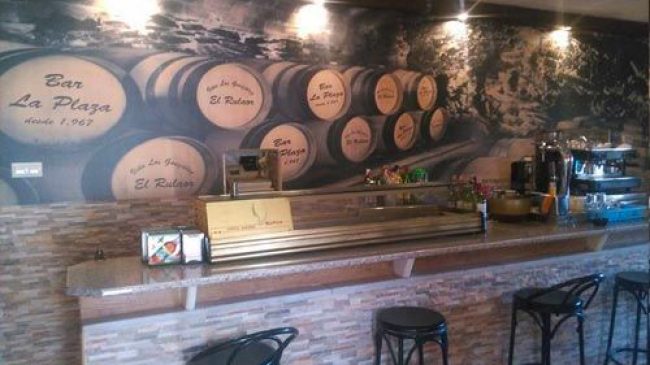 Bar La Plaza Urracal