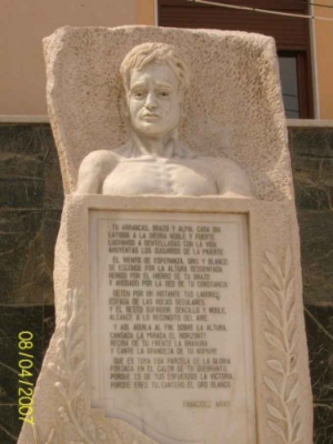 Monument to the Cantero