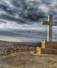 Cruz Sagrado Corazón y Mirador de San Antonio