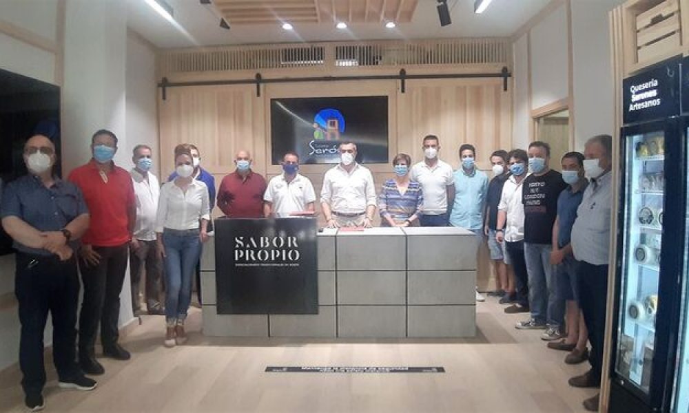 Serón estrena su tienda gourmet con los sabores de la tierra