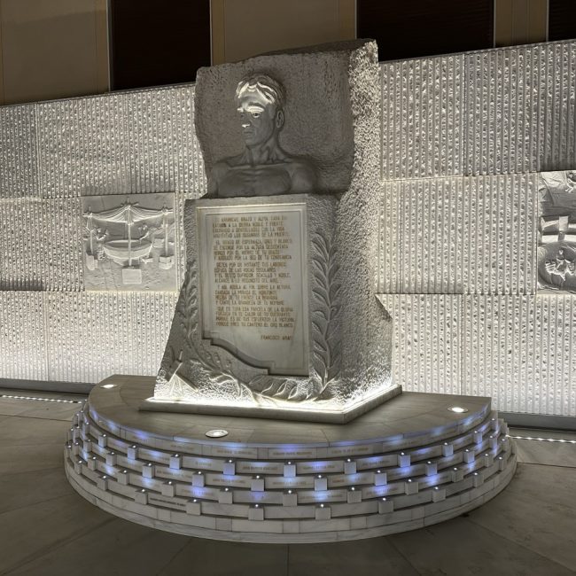 Monument to the Cantero