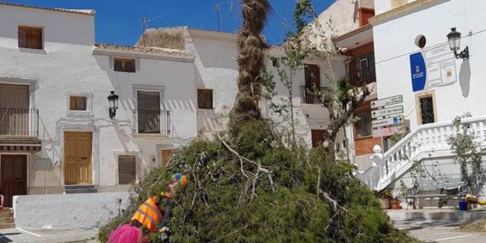 La Quema de Judas de Urracal en el programa Gente de Andalucia de Canal Sur