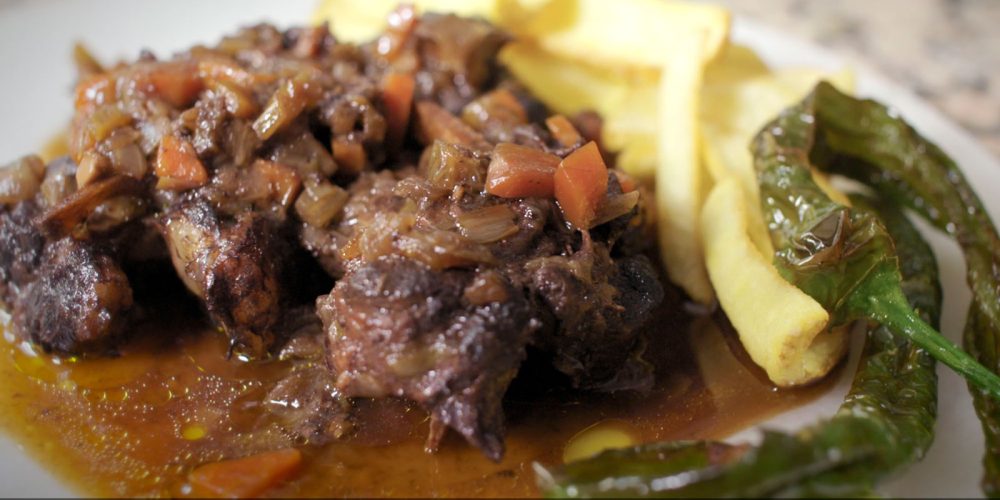 Rabo de Toro al vino tinto