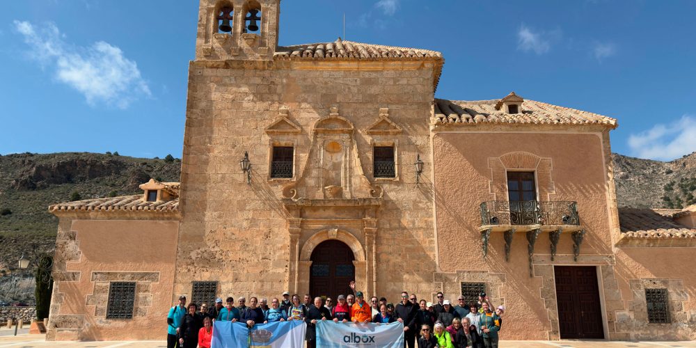 El Valle del Almanzora completa su Ruta del Peregrino con una llegada triunfal al Santuario del Saliente