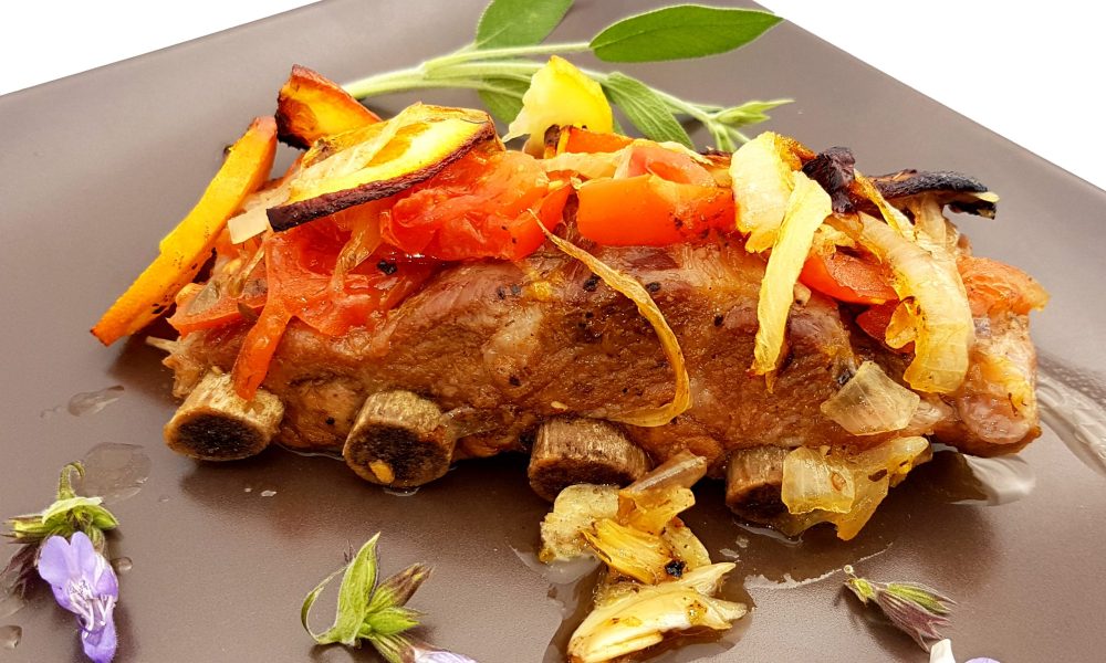 Asado de costilla con citricos, salvia y miel de los Filabres